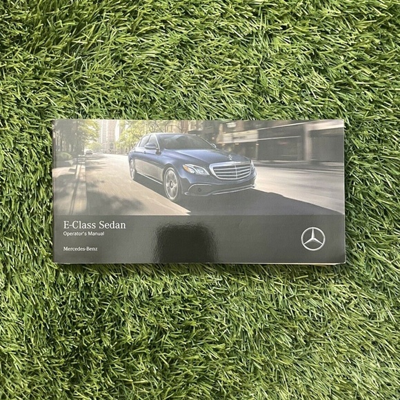 2017 Mercedes-Benz E-Class Sedan Owners Manual (E43AMG 4MATIC E300, E300 4MATIC) - Picture 2 of 10